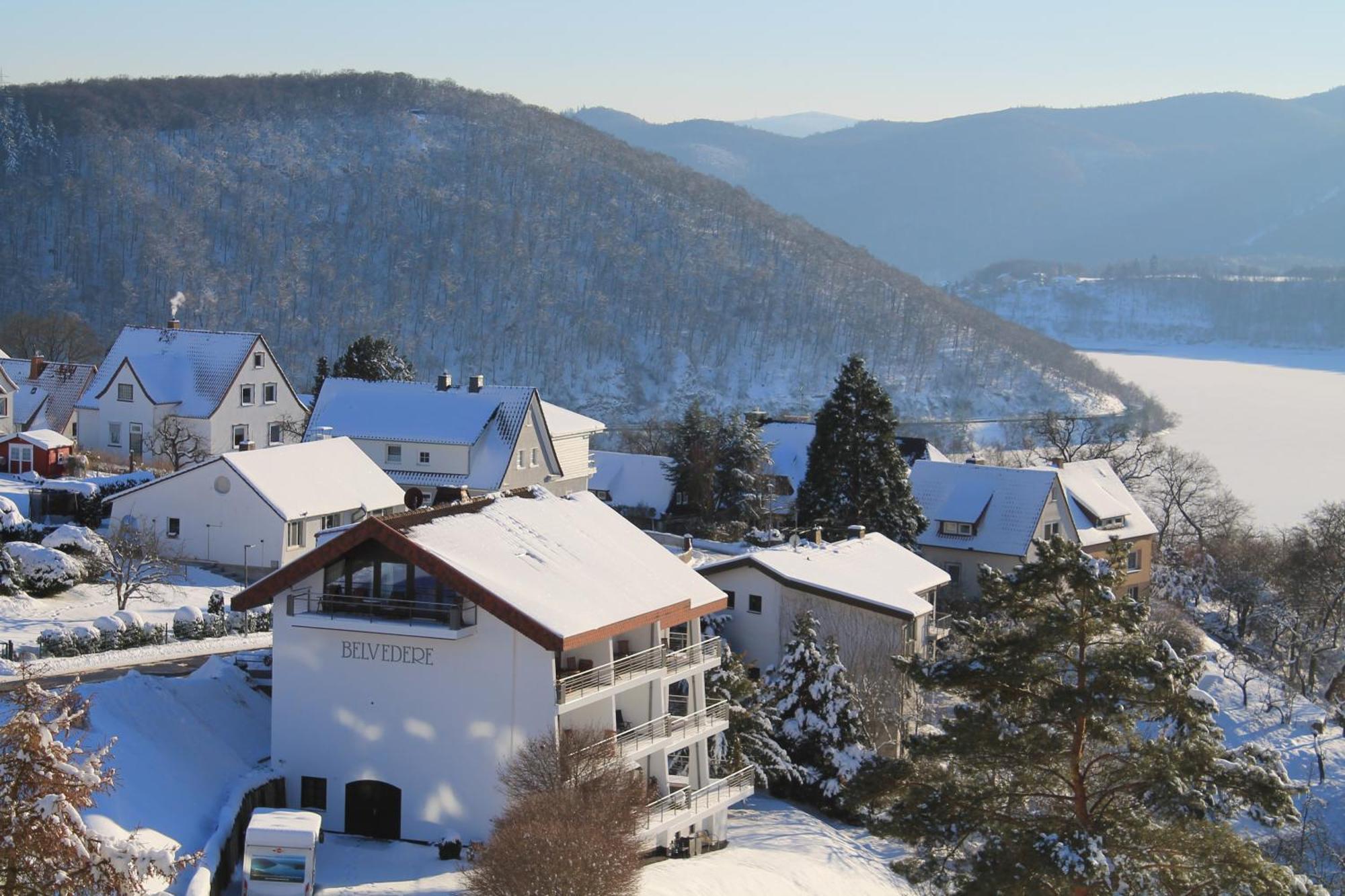 Belvedere Appart & Chalet - Ihr Zuhause Auf Zeit Am Edersee - Ihr Geschenk Die Gaestecard Grimmheimat วัลเด็ค ภายนอก รูปภาพ